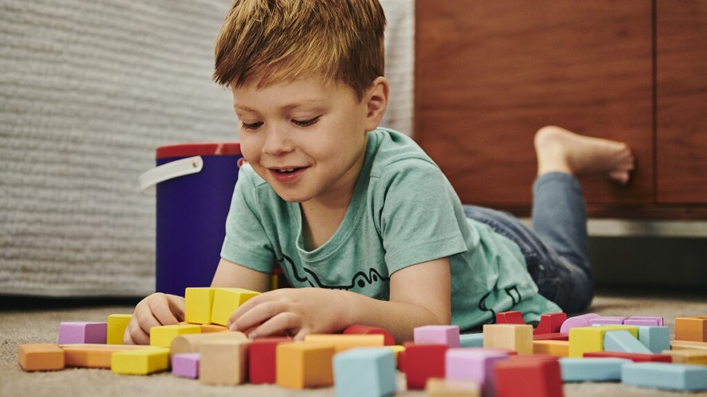 Indoor Solo Play puzzle game for kids 