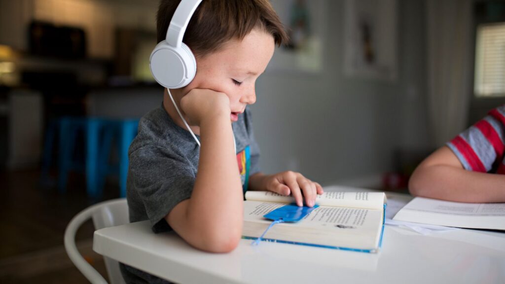 Indoor solo play Audiobooks game for kids