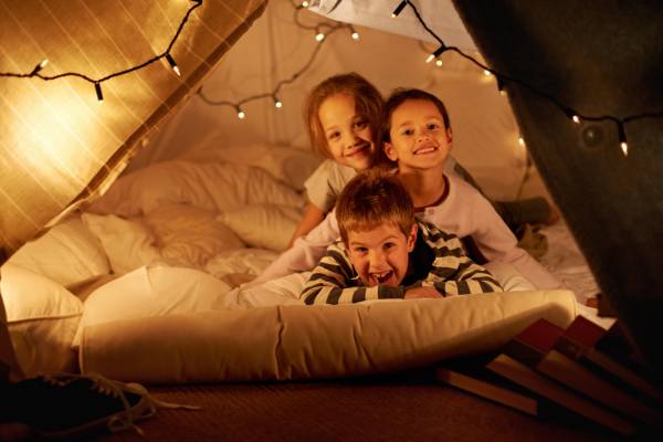 Building fort indoor play game for small spaces